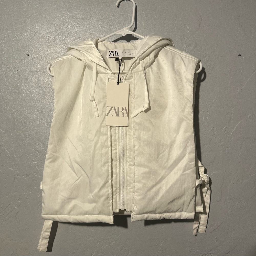 🟢NWT Zara Light Puff Zip Up Jacket With Hood
